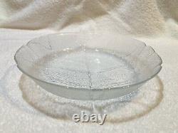 16 PIECE SET Arcoroc France Clear Textured Glass Aspen Leaf Plates And Bowls