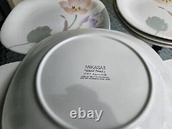 25 Piece Mikasa Natural Beauty Footloose Dinner Set Vintage Discontinued 1991