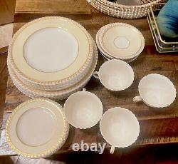 27 Pc Lenox for Tiffany & Co. Porcelain Salad Dinner Plates Scalloped Rim c1960