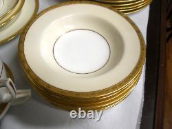 40 PC Minton Winchester GOLD ENCRUSTED 8 PLACE SETTINGS