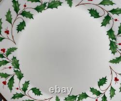 8 Lot Lenox Holiday Dinner Plates Holly Berry Set Gold Trim 10.75 Excellent