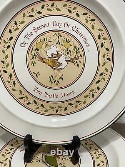 Anchor Hocking 12 Days of Christmas Dinner Plates Stoneware COMPLETE Set In Box