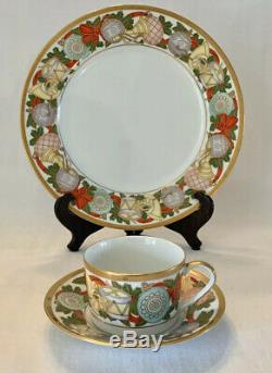 CHRISTIAN DIOR Christmas 3 PIECE PLACE SETTING Dinner Plate Cup Saucer PERFECT