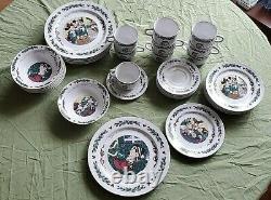 Disney Mickey Mouse Twas the Night Before Christmas Dinnerware Dishes Dish Set