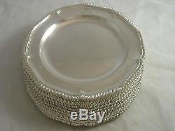 EARL SET 12 Superb 1790 George III Silver Heavy Gauge Dinner Plates 6684 grams