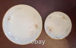 Edelstein Bavaria Aurora 91 PC dinner set Floral pattern Gold Trim 20067