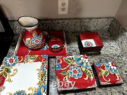 Emily by Home Accents Dinner Set