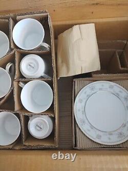 Epoch 45 Piece Dinner Set Emily 6505-Fine China