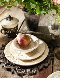 GG Collection Acanthus Dinner Plate Charger Set Of 4
