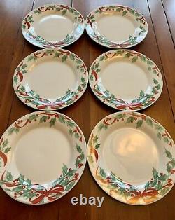 Gibson Christmas China Holiday Garland 30 Pieces 6 Place Setting Dinnerware Set