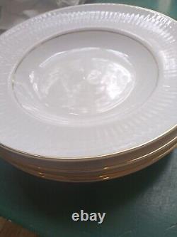Gibson Claremont Gold Dinnerware 4 Place Settings Ivory Base Gold Trim 20 Pieces