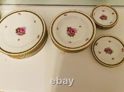 Gold Etching. 7 Dinner Plates, 5 Dinner Bowls, 5 Dessert Bowls, 2 Dessert Plates