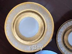 Heinrich H & C Selb 11 Dinner plates (22K Gold Encrusted) # 6304 (Set of 11)
