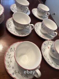 Johnson Brothers Summer Chintz 30 piece set for 6 Made In England