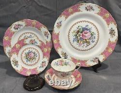 Lady Carlyle by Royal Albert 5 PC Bone China Place Setting (DISCONTINUED ITEM)