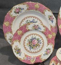 Lady Carlyle by Royal Albert 5 PC Bone China Place Setting (DISCONTINUED ITEM)