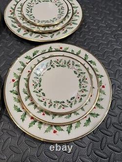 Lenox Holiday Holly Gold Trim Dinner Salad Bread Plates Dishes Set/12 Very Good