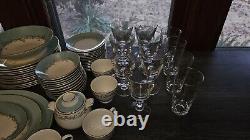 Lifetime China Co Semi-vitreous Gold Crown Dinner Dinner Set 96 Pieces