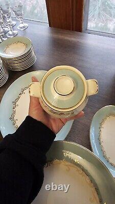Lifetime China Co Semi-vitreous Gold Crown Dinner Dinner Set 96 Pieces