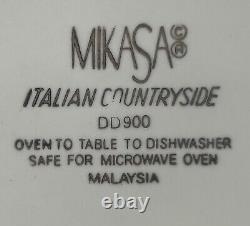 Mikasa Italian Countryside Dinner Plates 11 1/4 Ivory Stoneware DD900 Set of 8