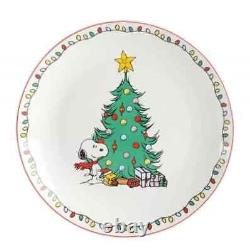 NEW Peanuts Snoopy 18-Piece Holiday Ceramic Dinnerware Set