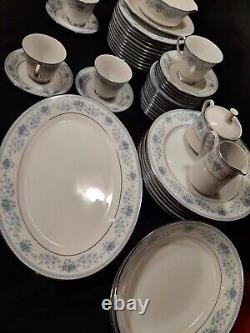 Noritake Contemporary Fine China Blue Hill Pattern Set Of 47 Pieces