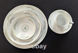 RARE 1950s Eschenbach Bavaria Germany 48pc 8 place Roselyn PERFECT