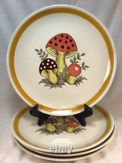 Sears Roebuck Merry Mushrooms set of 4 Dinner Plates Made in Japan 1977