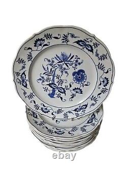 Set Of 12 Vintage Blue Danube Japan Blue Onion Porcelain 10 3/8 Dinner Plate