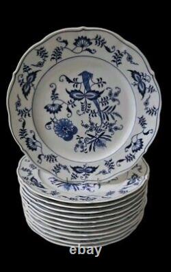 Set Of 12 Vintage Blue Danube Japan Blue Onion Porcelain 10 3/8 Dinner Plate