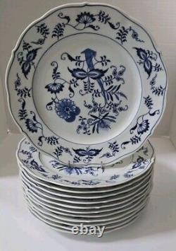 Set Of 12 Vintage Blue Danube Japan Blue Onion Porcelain 10 3/8 Dinner Plate