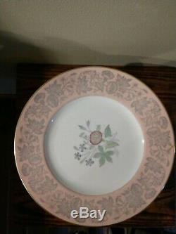 Set Of 12 Wedgwood Pink Wildflower Dinner Plates