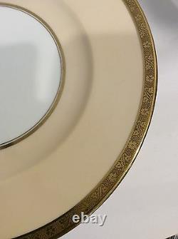 Set Of 14 Cauldon Dinner Gold Plates Excellent Conditions
