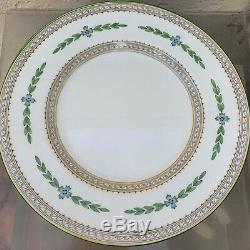 Set Of 7 Minton Kent Made In England 10.5 Dinner Plates B1305