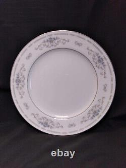 Set of 12 Dinner plates by Wade. Diane blue pattern silver accent & trim