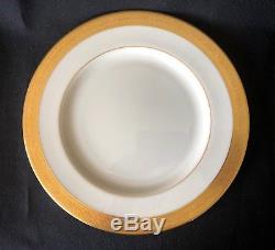 Set of 12 Lenox Westchester dinner plates gold trim 10.5