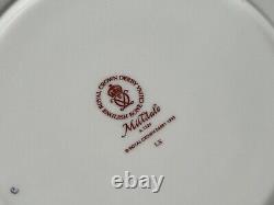 Set of (8) Royal Crown Derby Milldale Gold 10 5/8 Dinner Plates A. 1326