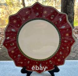 Set of FOUR Villeroy & Boch Toy's Delight Red and Green Dinner Plates MINT