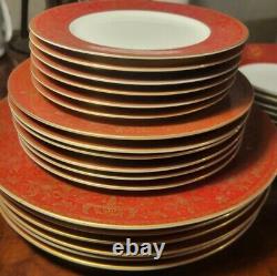 Set of VINTAGE STYLE HOUSE gold inlays PATTERN FINE CHINA