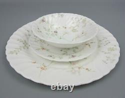 Superb large Wedgwood Campion Dinner Service Set. 8 place setting. Plates cups