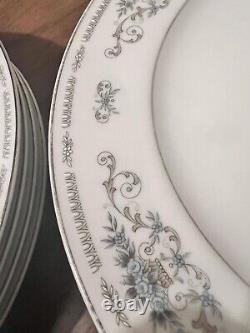 Wade Diane Fine Porcelain China of Japan Dinner Plate 10.25 Set of 12 Plates